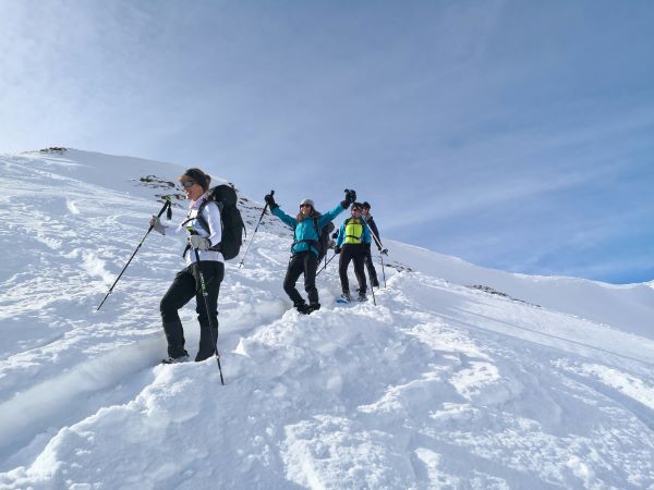  Women only - Winterzauber Schneeschuhtour Naturpark Diemtigtal 